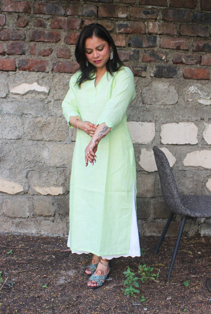 Straight Cut Kurti with Scallop Pattern Sleeves