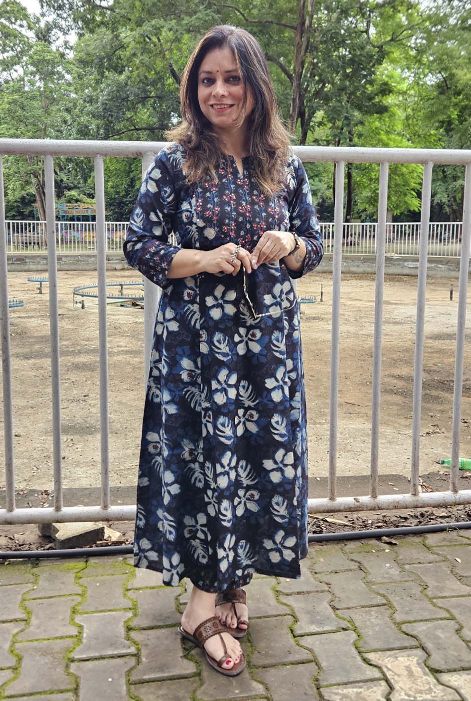 Elegant Blue Kurta with Embroidered Yoke