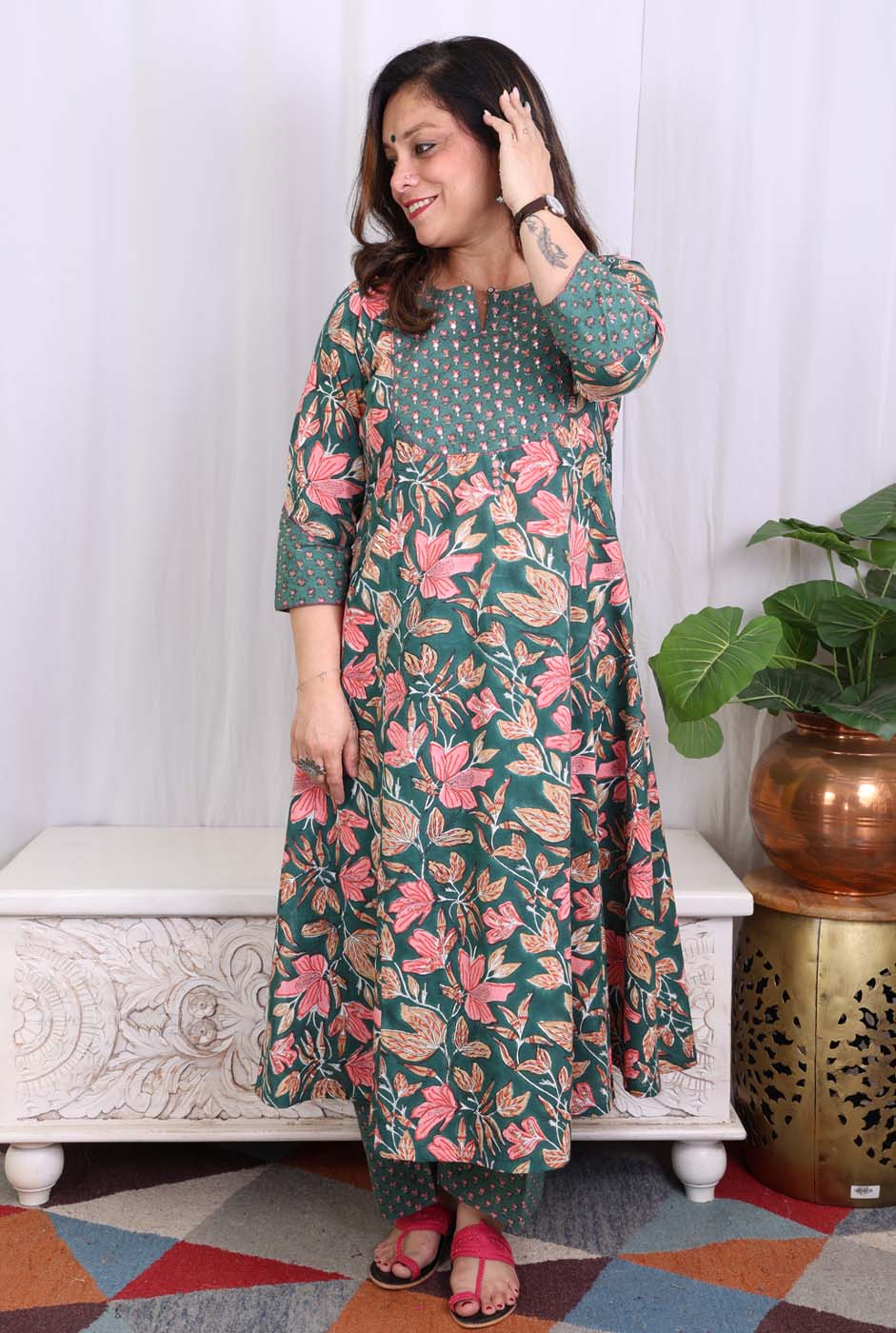 Green Gulmohar Kurta Pant Set with Hand Embroidery