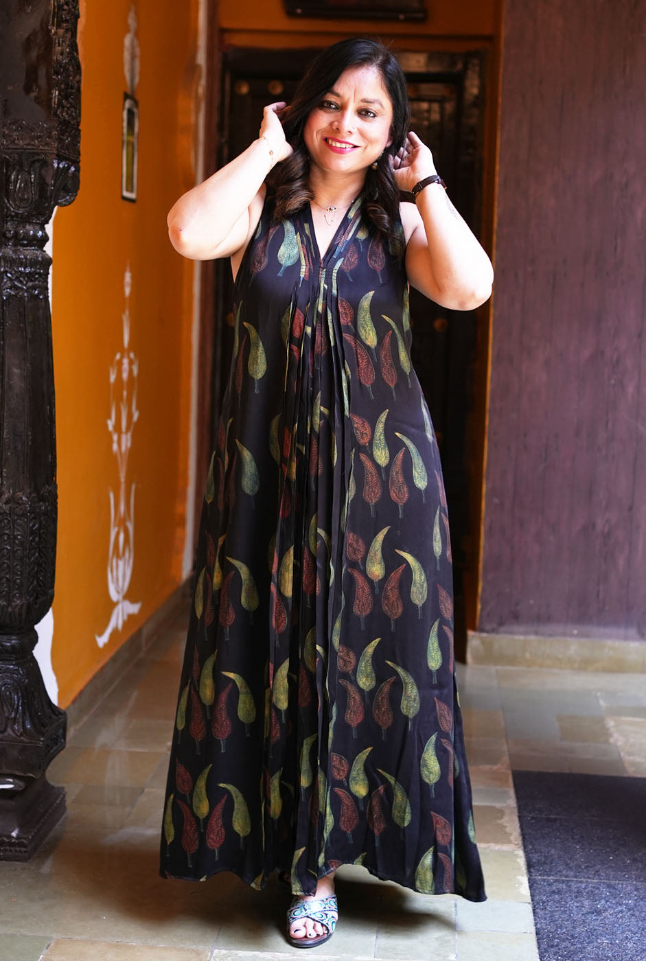 Elegant Modal Dress with Mirchi Block (Sleeves On Request)