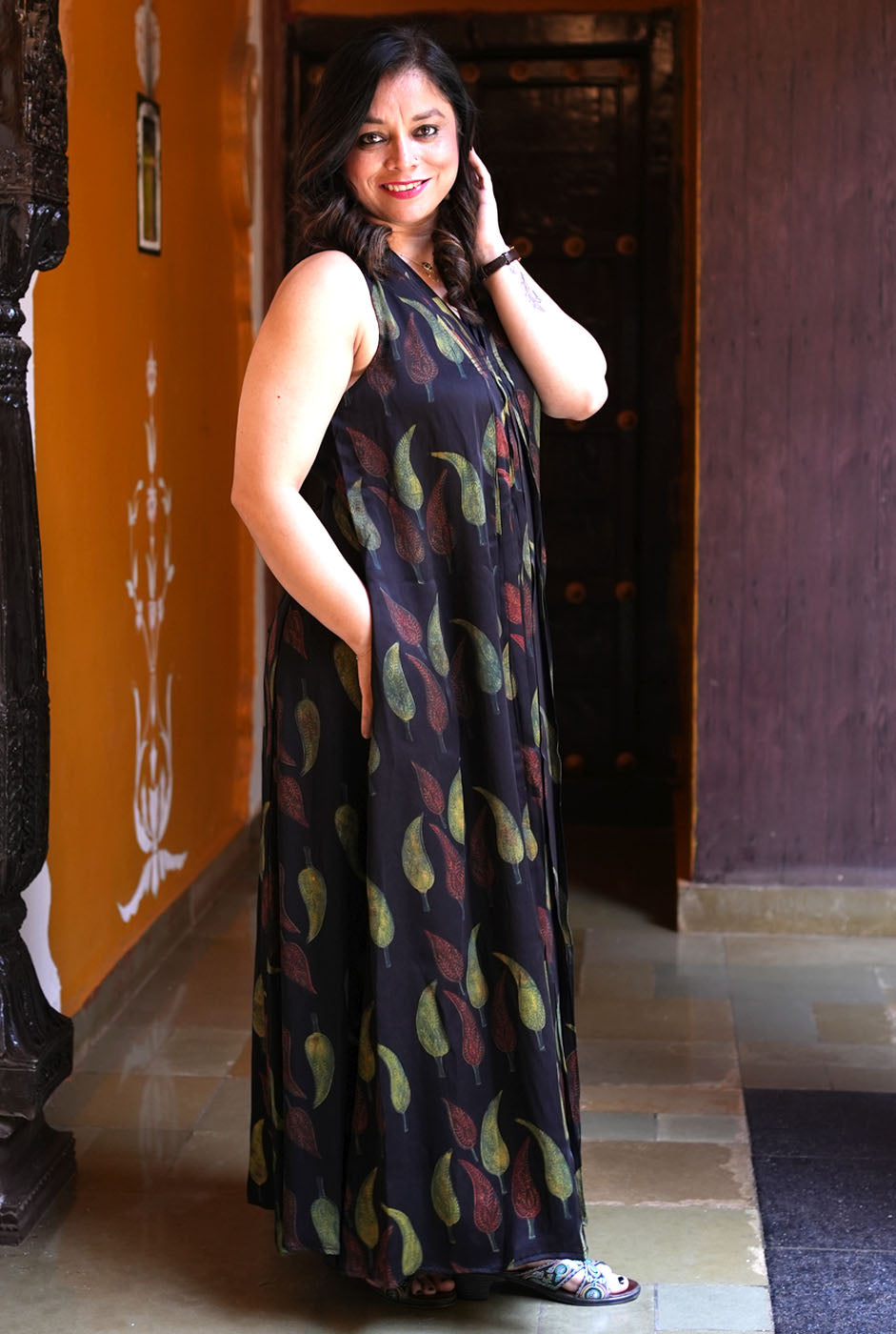 Elegant Modal Dress with Mirchi Block (Sleeves On Request)