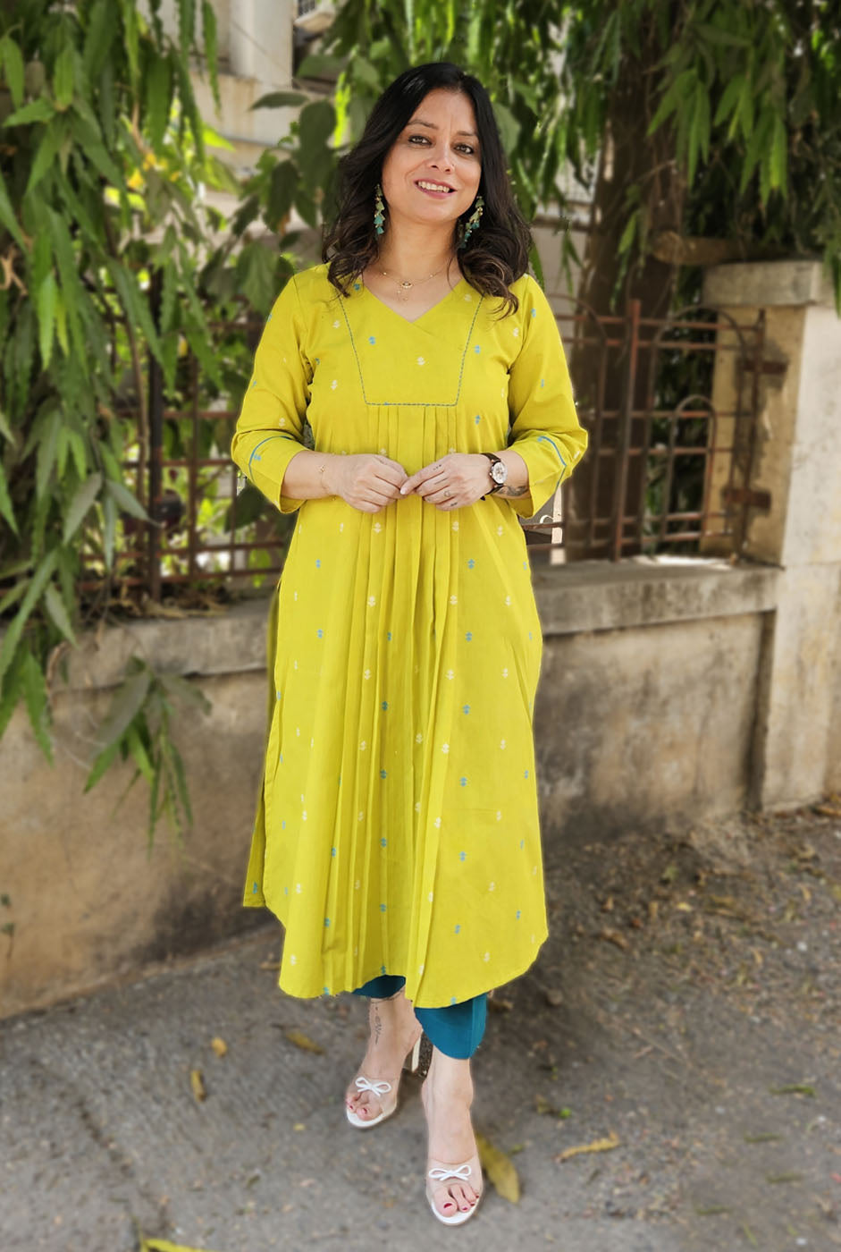 Nazakat Handloom Cotton Green Kurti