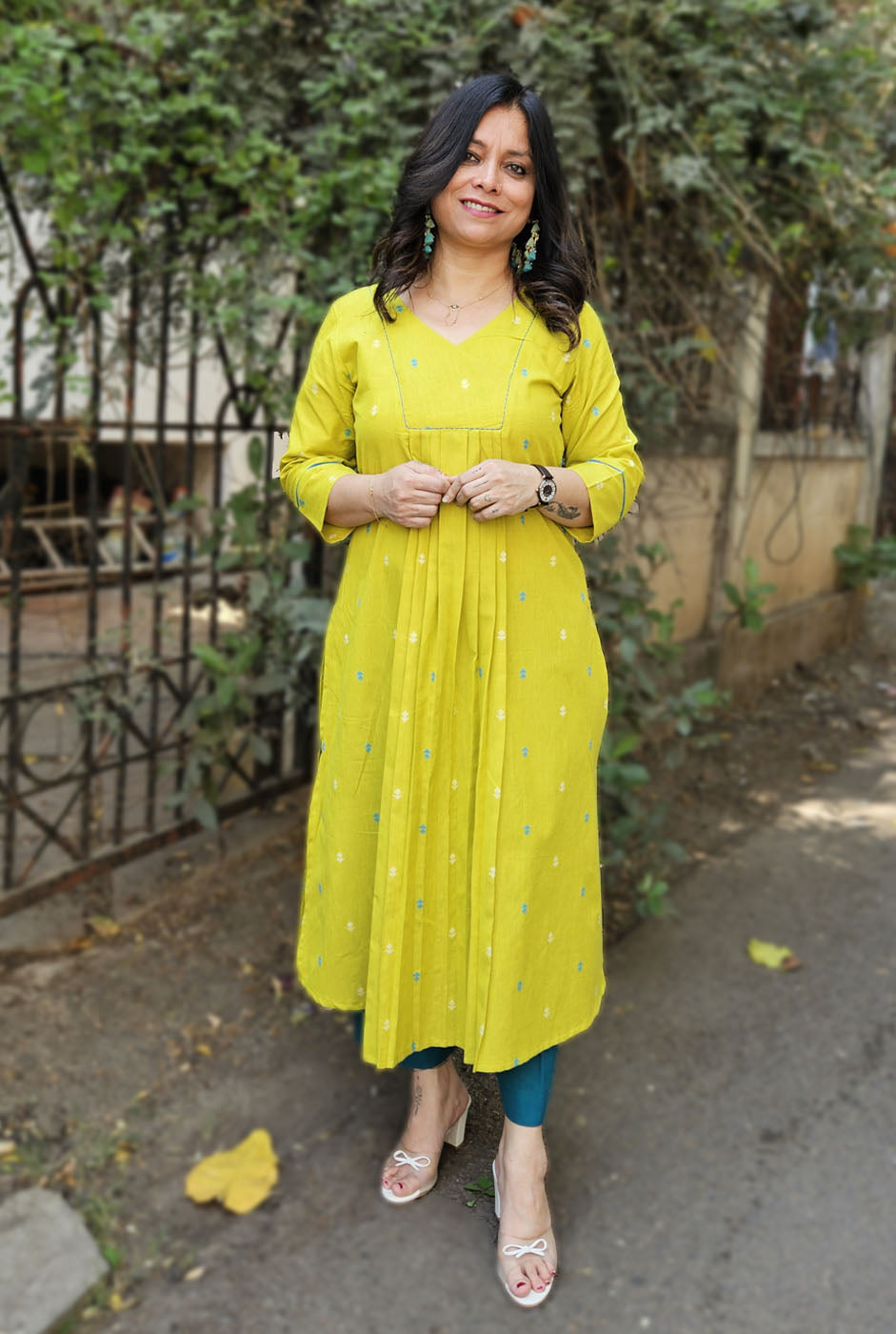 Nazakat Handloom Cotton Green Kurti