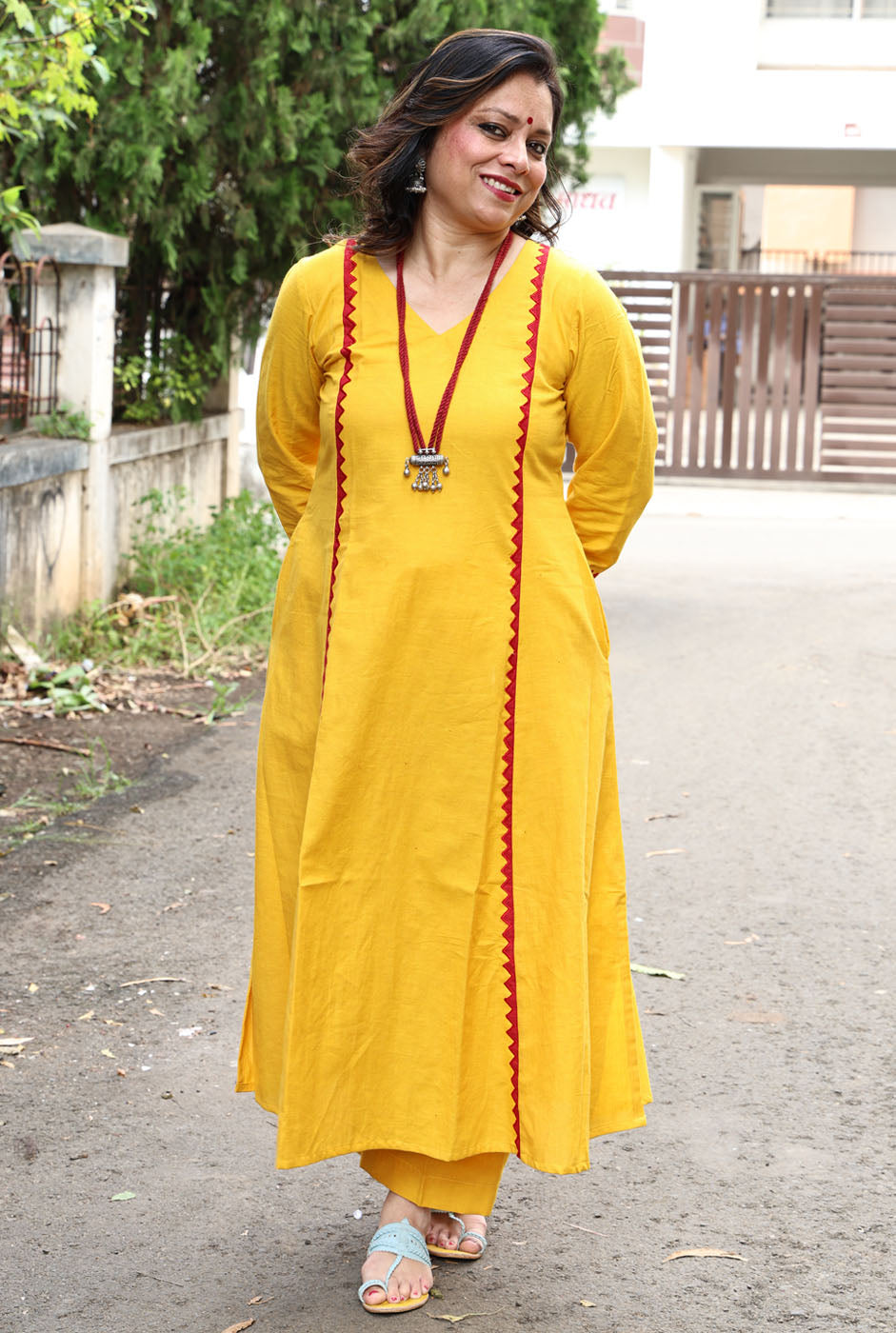 Handloom Cotton Kurta with Red Applique Work