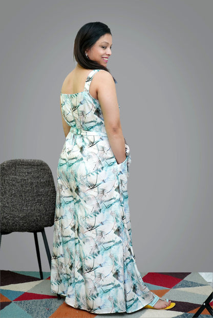 Sleveless Jumpsuit With Flared Bottom