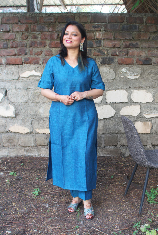 Comfort Fit Straight Cut Linen Blue Kurti Pant Set