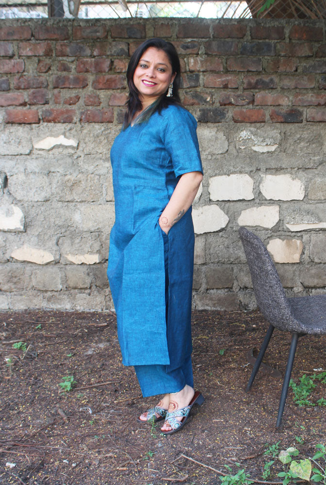 Comfort Fit Straight Cut Linen Blue Kurti Pant Set
