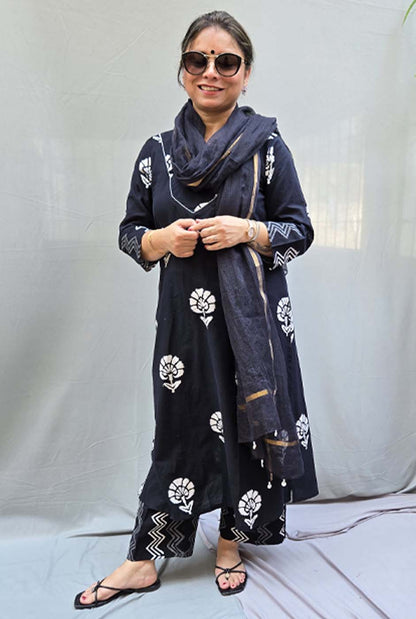 Black Poetry – Dabu Cotton Kurta Pant Set