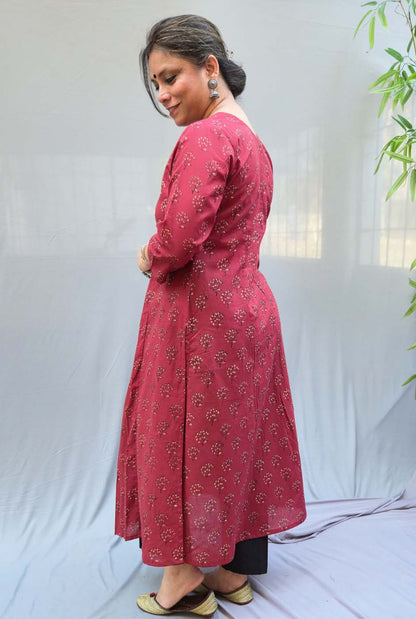 Nayantara Dabu Cotton Kurta
