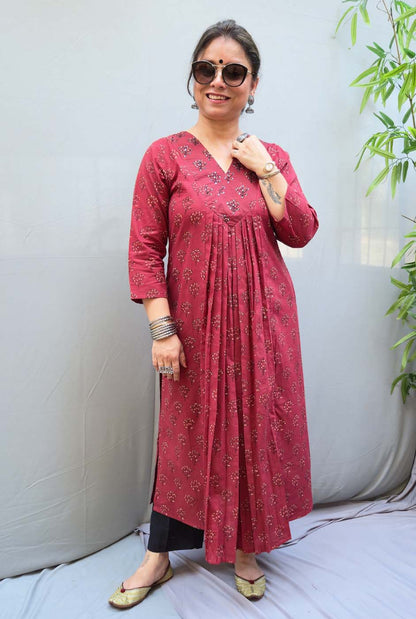 Nayantara Dabu Cotton Kurta