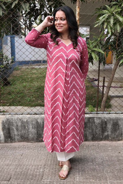 Bandhani Kurta with Handcrafted Neck Detailing