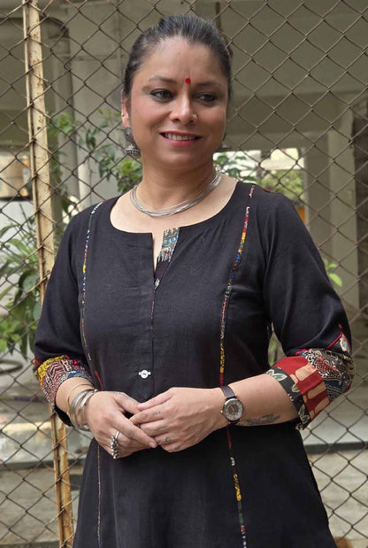 Black Jharokha Kurta