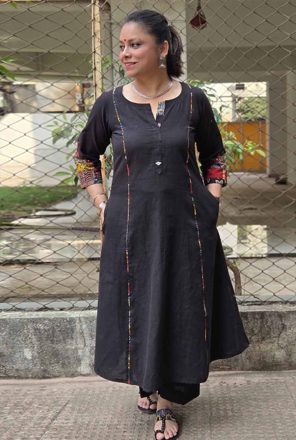 Black Jharokha Kurta