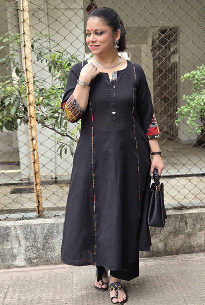 Black Jharokha Kurta