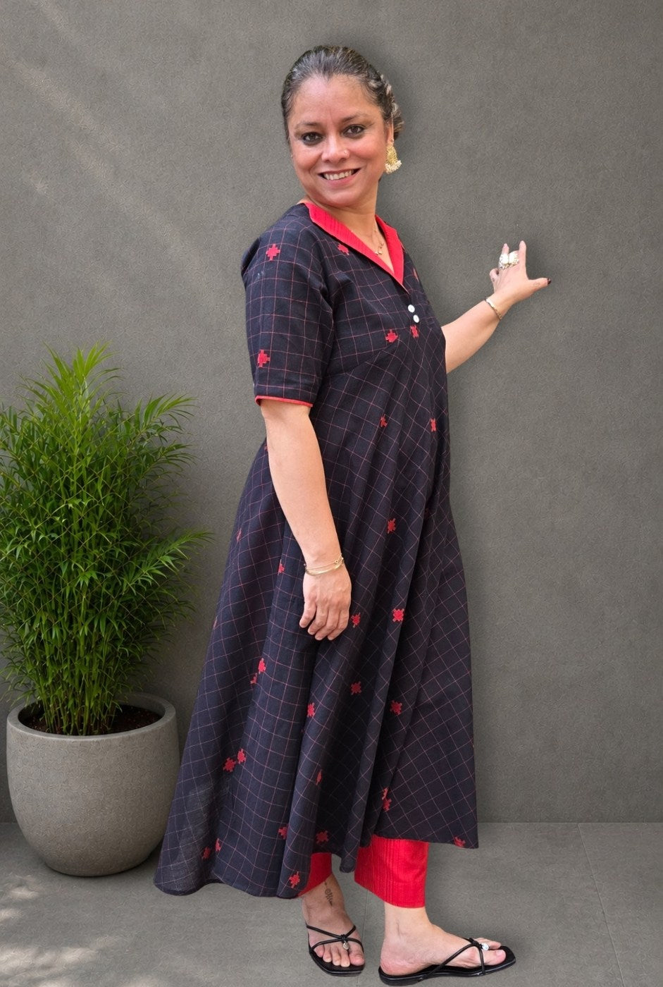 Set of 2 Nazakat – Black Umbrella Kurta Pant Set