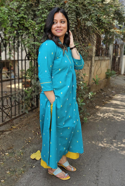 Nazakat Handloom Blue Cotton Kurti