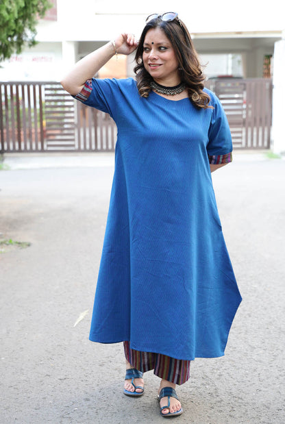 Teal Blue Kurta Pant Set with Applique Work on Back