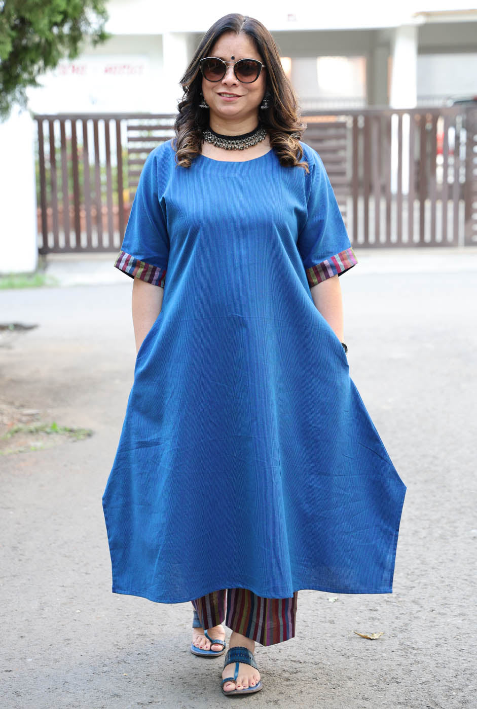 Teal Blue Kurta Pant Set with Applique Work on Back