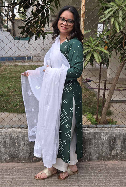 Bandhani Kurta with Handcrafted Neck Detailing Green