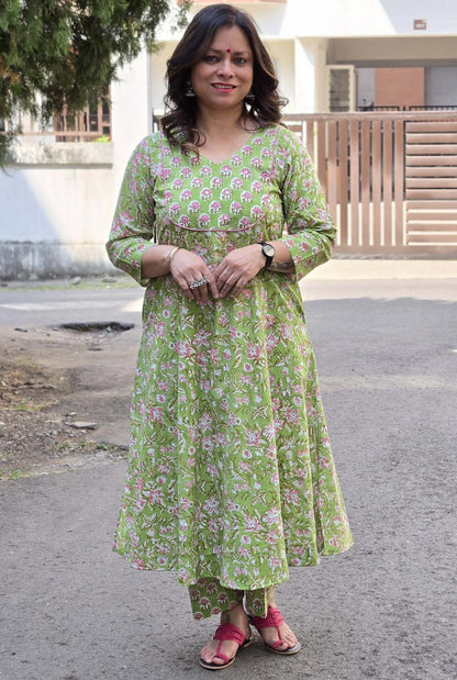 Fresh Green Dabu Handblock Kurta Pant Set with Mirror Work Yoke