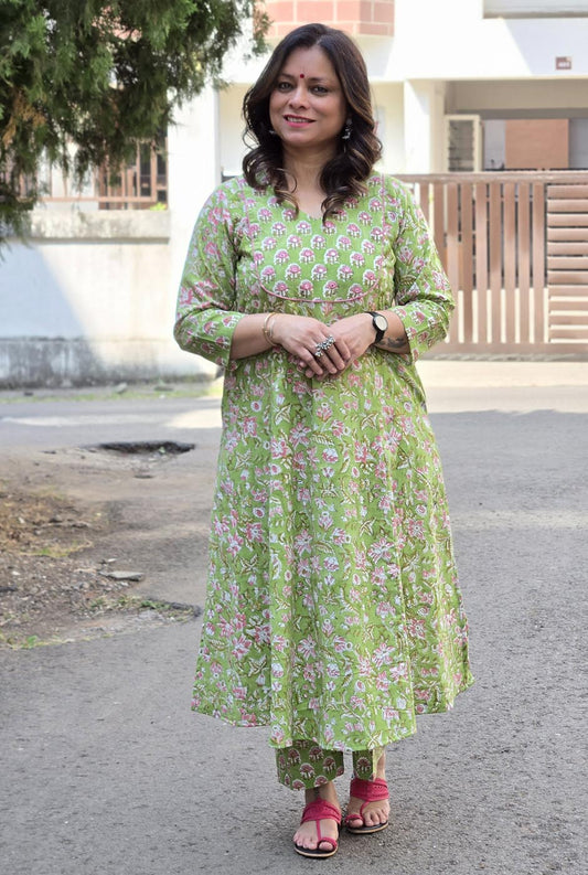 Fresh Green Dabu Handblock Kurta Pant Set with Mirror Work Yoke