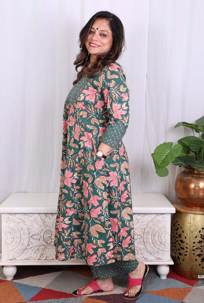 Green Gulmohar Kurta Pant Set with Hand Embroidery