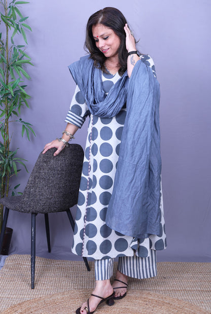 Bindu – Grey Handblock Cotton Kurta Pant Set of 2