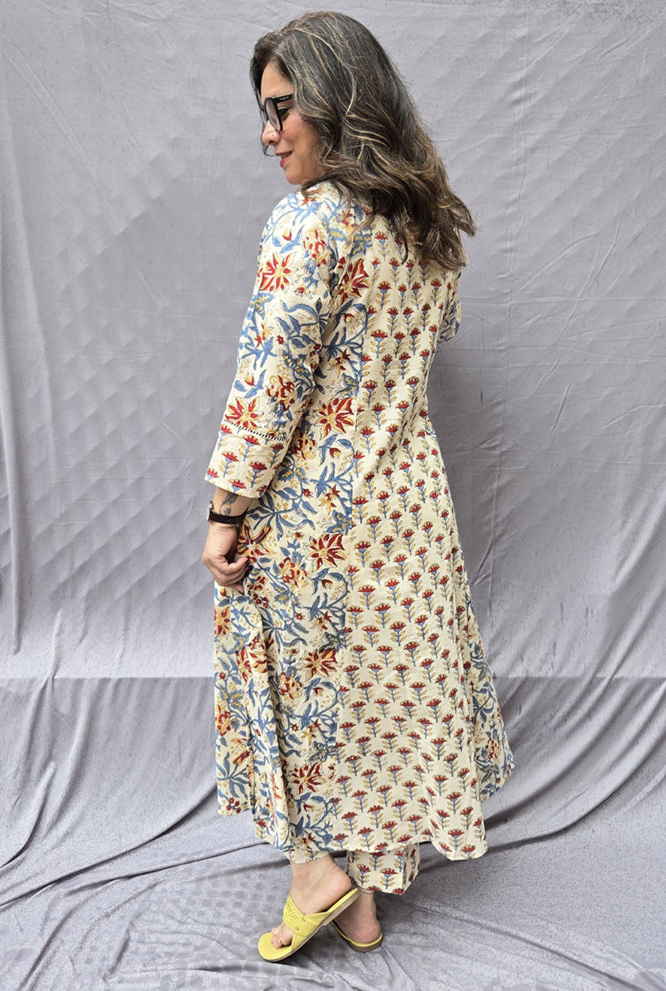 Set of 2 Riwayaat Hand Block Cotton Kurta Pant Set