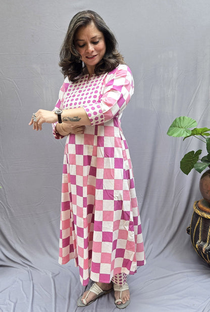 Set Of 2 Chaukat – Pink Cotton Kurta Pant Set