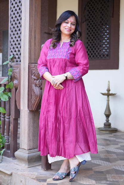 Virasat Mul Chanderi Pink Kurta with Ikat Yoke & Sleeve Detailing