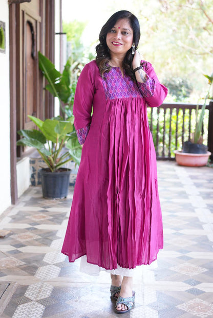 Virasat Mul Chanderi Pink Kurta with Ikat Yoke & Sleeve Detailing