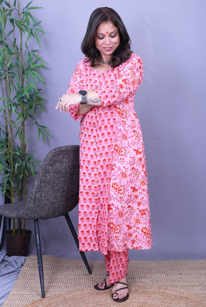 Set of 2 Pink Flora Hand Block Cotton Kurta Pant Set