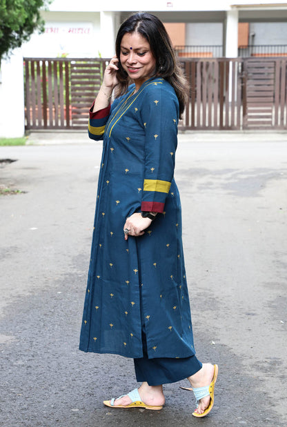 Nazakat Teal Blue Handloom Cotton Co-Ord Set
