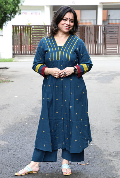 Nazakat Teal Blue Handloom Cotton Co-Ord Set