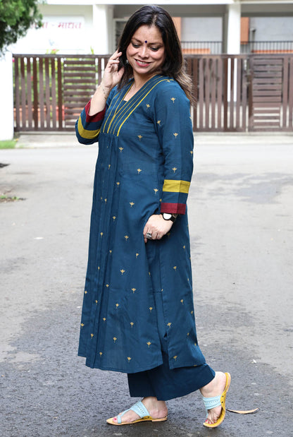 Nazakat Teal Blue Handloom Cotton Co-Ord Set