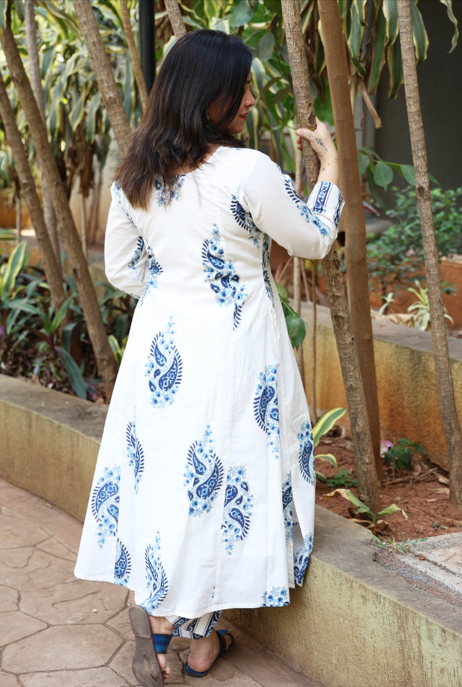 White Handloom Cotton Kurti Pant Set with Mul Lining
