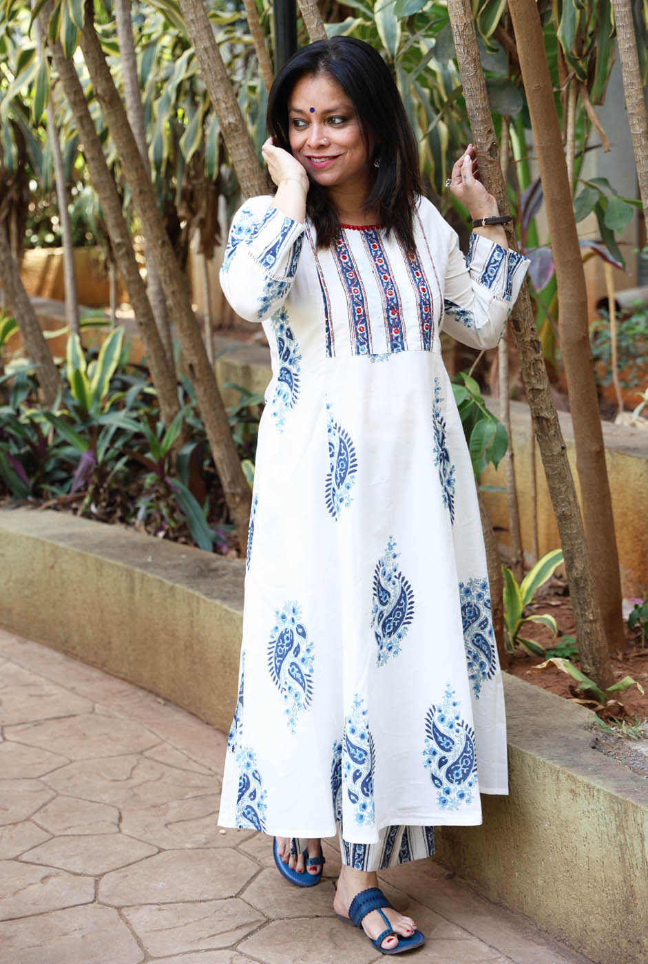 White Handloom Cotton Kurti Pant Set with Mul Lining