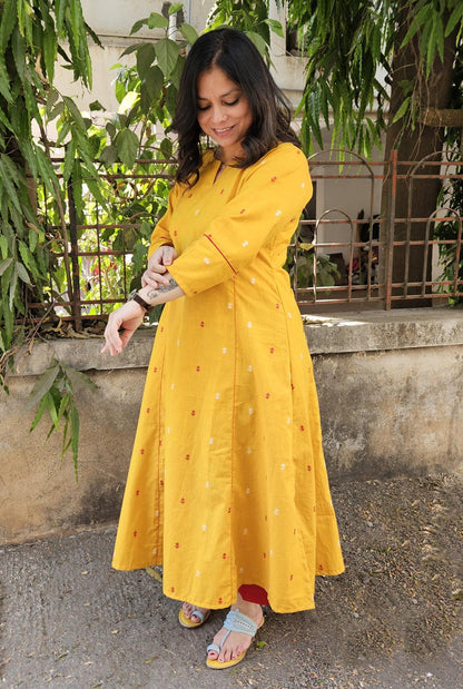 Nazakat Handloom Yellow Cotton Kurti