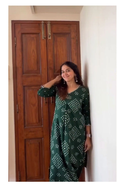 Bandhani Kurta with Handcrafted Neck Detailing Green