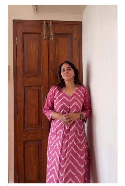 Bandhani Kurta with Handcrafted Neck Detailing