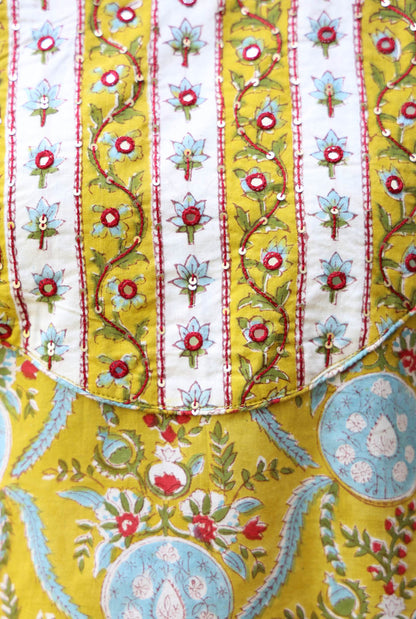 Handloom Kurti Pant Set with Handwork Detailing