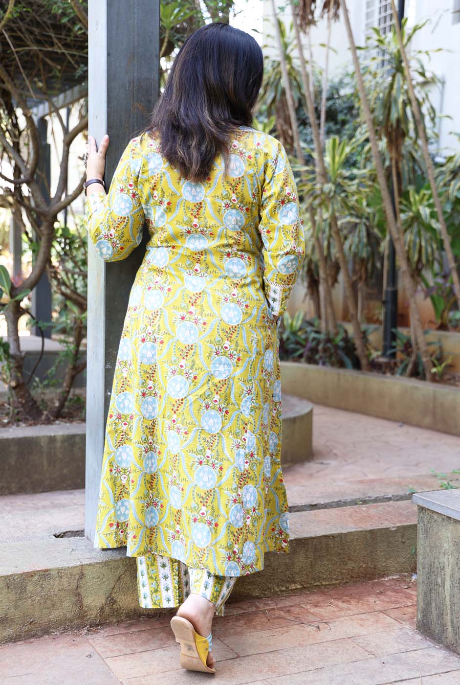 Handloom Kurti Pant Set with Handwork Detailing