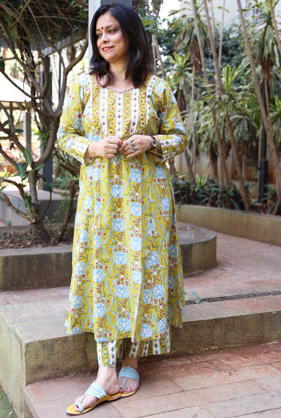 Handloom Kurti Pant Set with Handwork Detailing