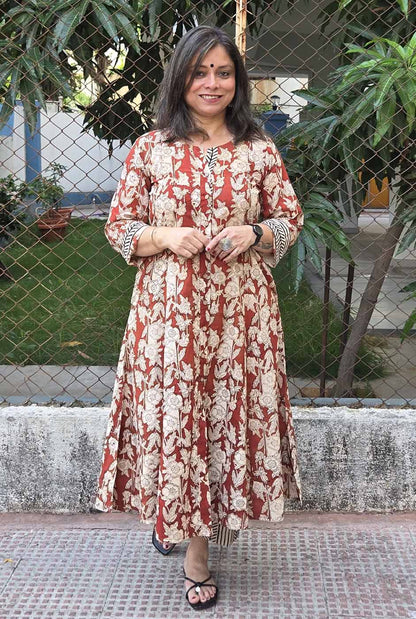 Set of 2 Gulbahaar – Maroon Floral Kurta & Pant