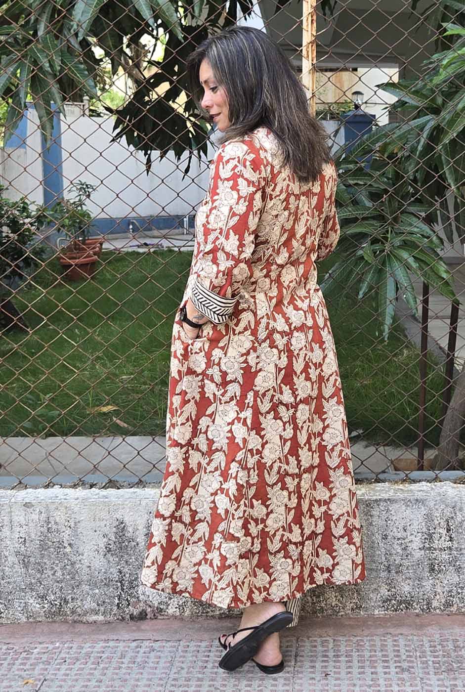 Set of 2 Gulbahaar – Maroon Floral Kurta & Pant