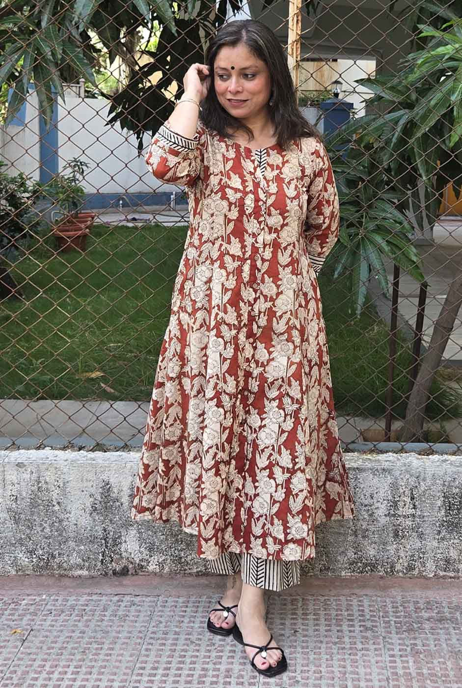 Set of 2 Gulbahaar – Maroon Floral Kurta & Pant