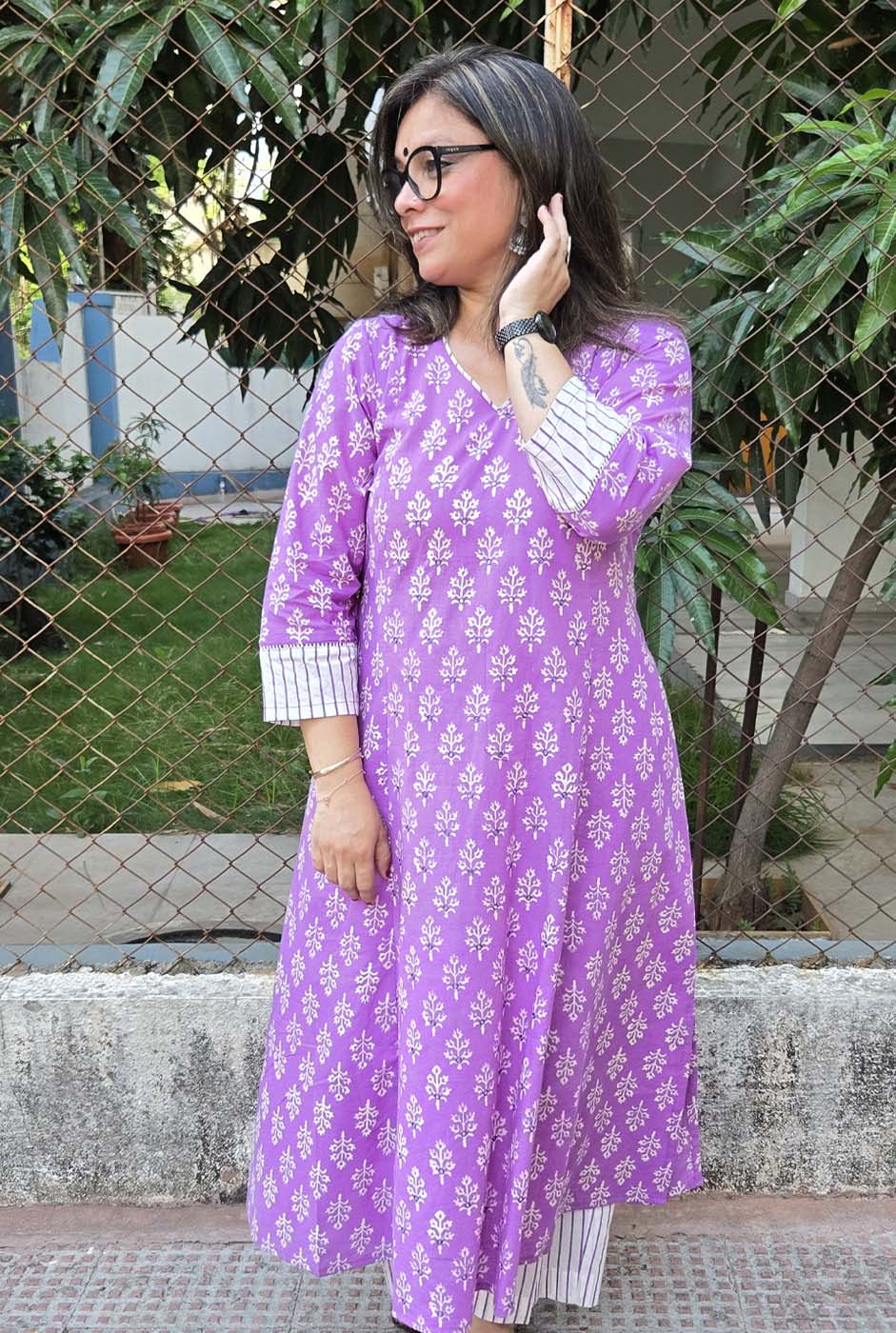Set of 2 Meher – Purple Handblock Kurta Pant Set with Mirror Work