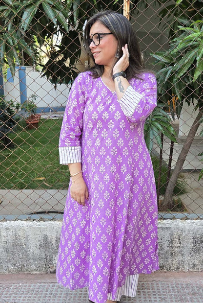 Set of 2 Meher – Purple Handblock Kurta Pant Set with Mirror Work