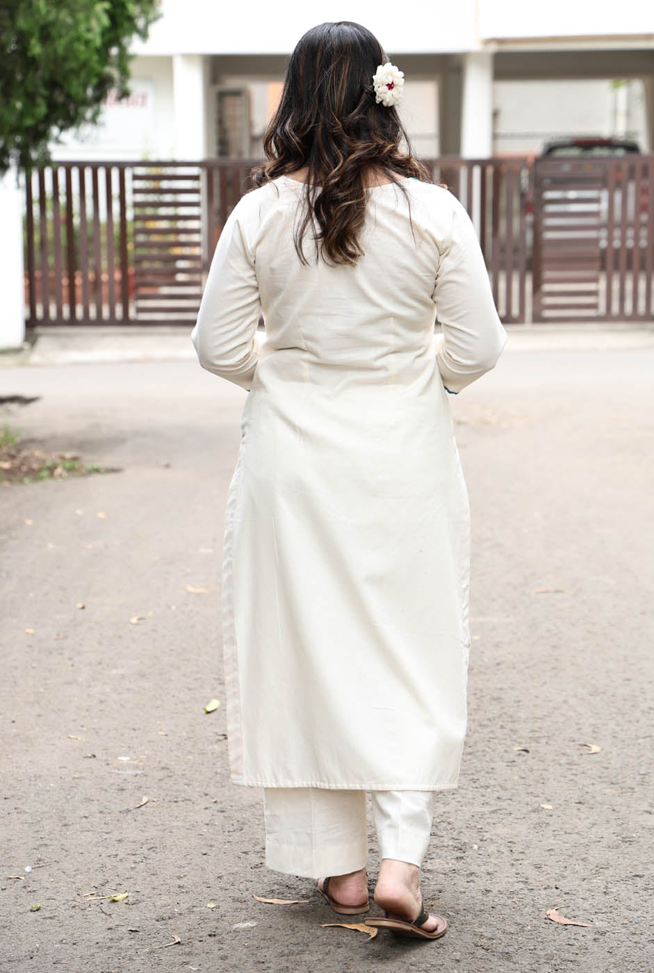 Off White Handloom Cotton Kurta with Hand-Painted Kalamkari Applique Work